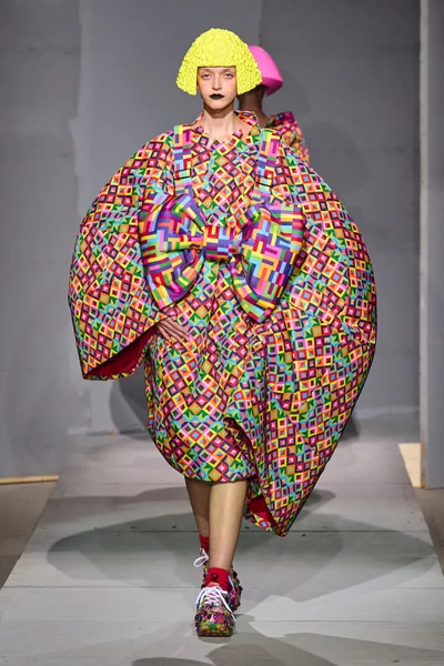 Look 5